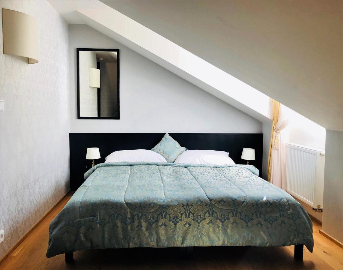 Panství Hotel Dlouhá Lhota